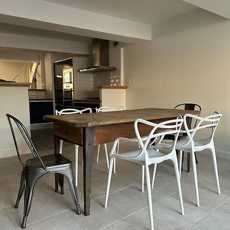 Le Petit Camisou, Un Ecrin Au Pied De La Cite בית נופש