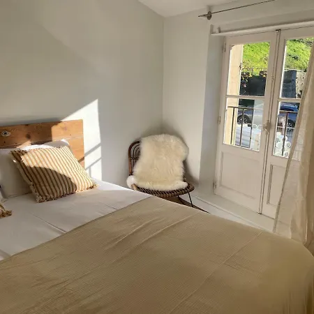 בית נופש Le Petit Camisou, Un Ecrin Au Pied De La Cite קרקסון